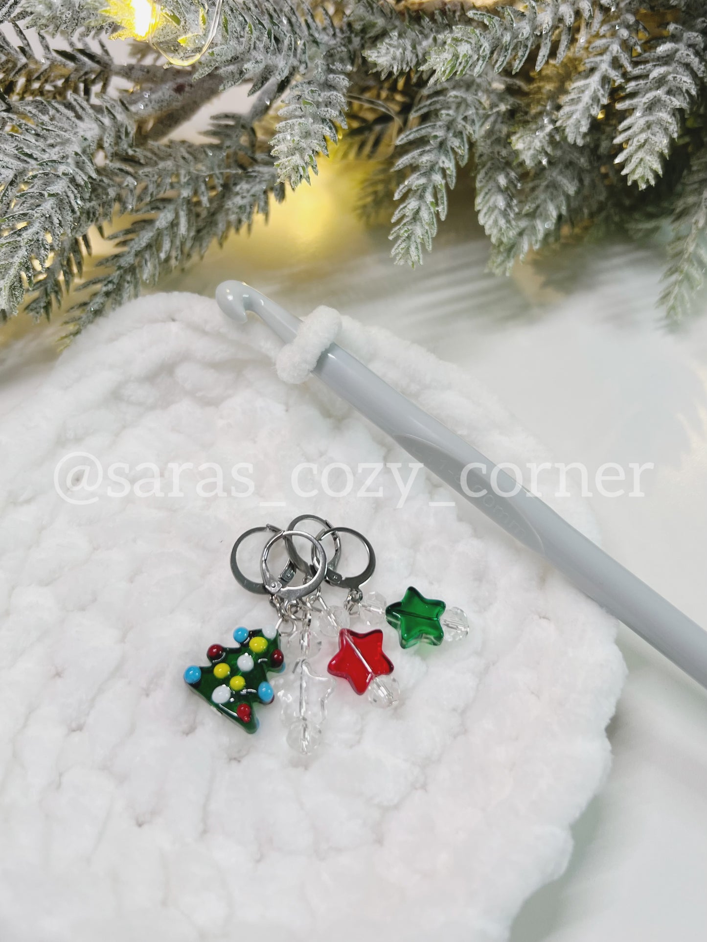 The Evergreen Cheer stitch markers set