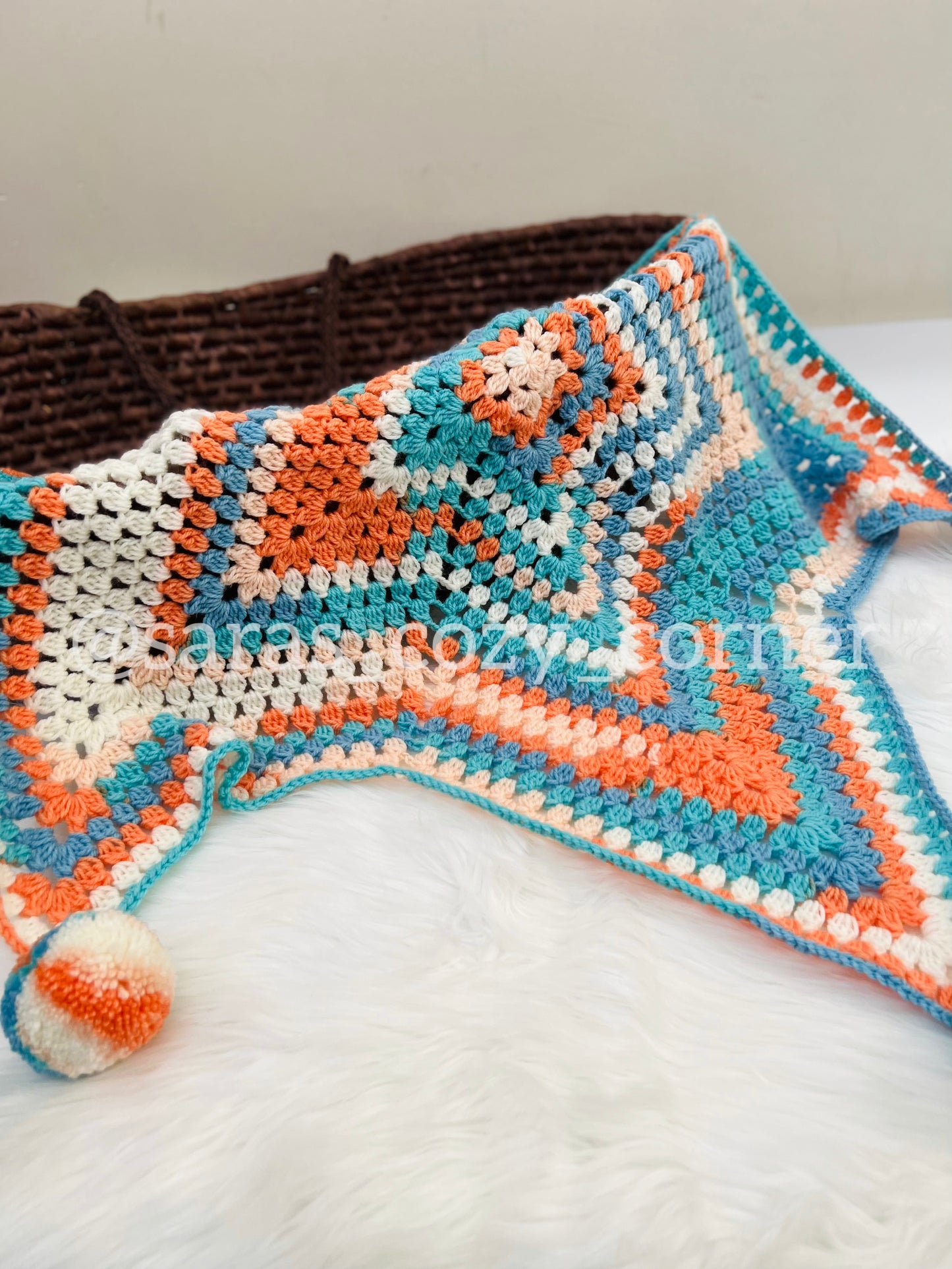 The Twinkle Star Snuggle baby blanket blue-orange