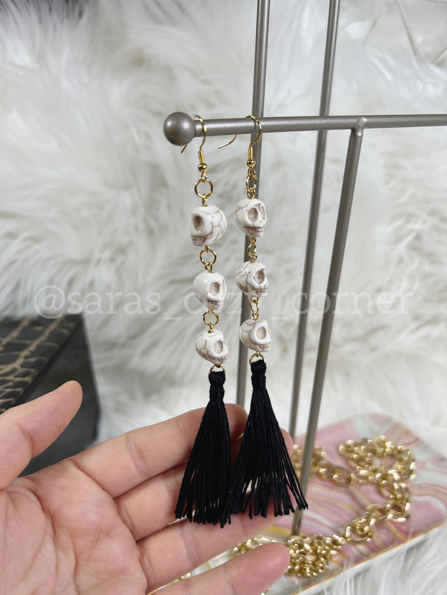 Trio Skull drop earrings