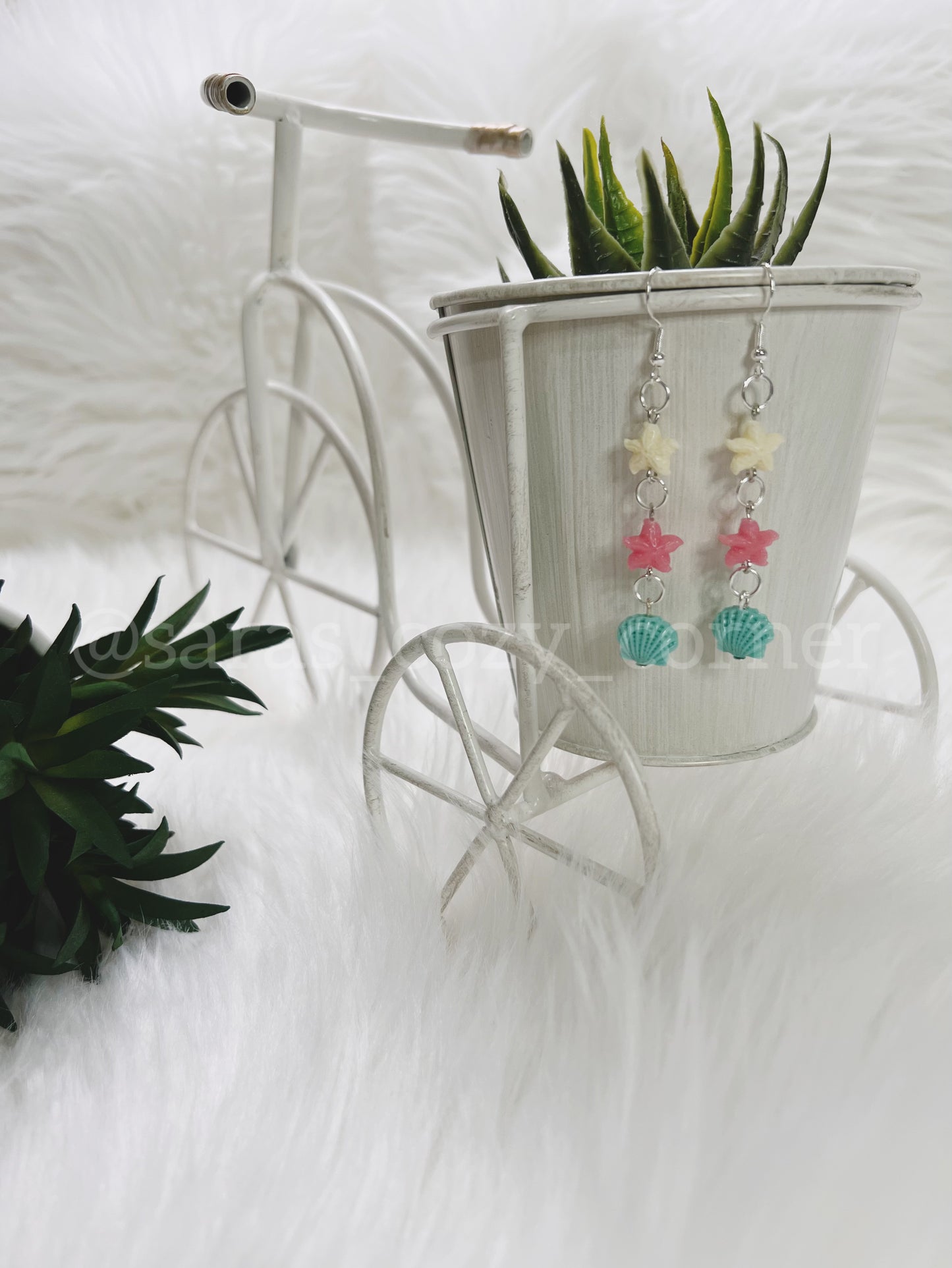 Trio seashells drop earrings