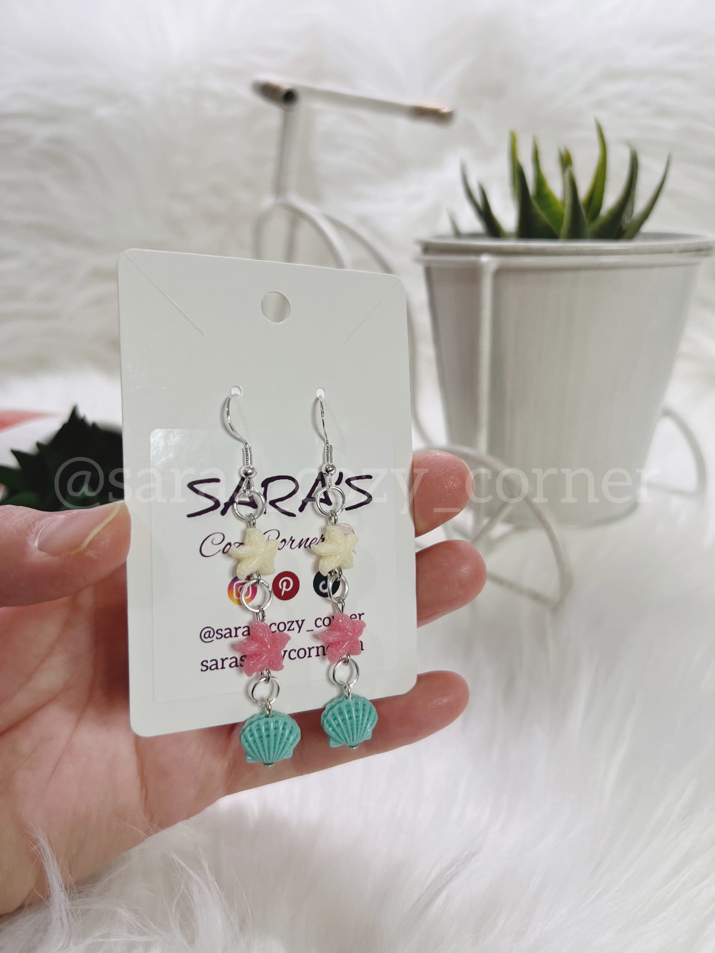 Trio seashells drop earrings