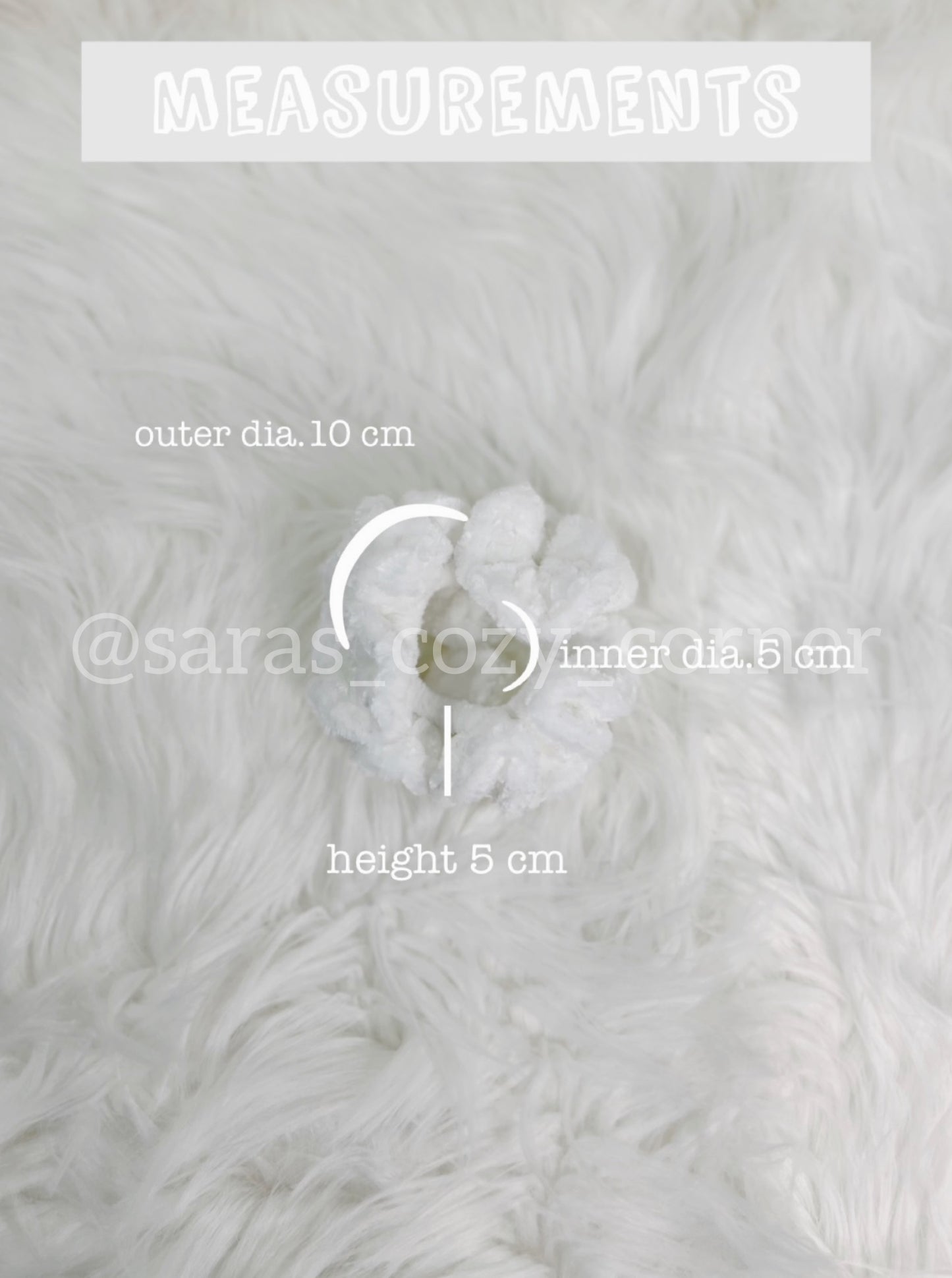 The Velvet Charm scrunchies white