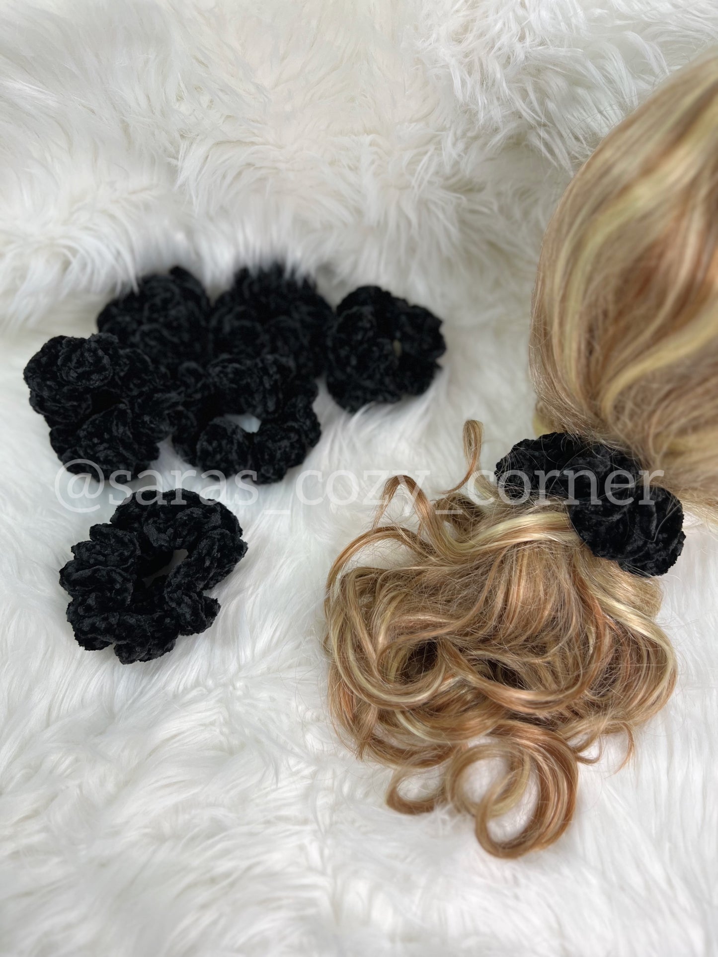 The Velvet Charm scrunchies black