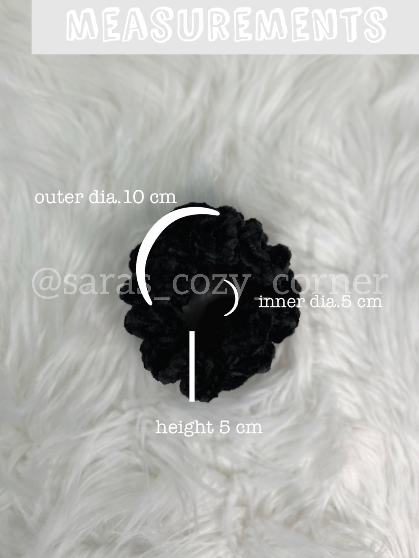 The Velvet Charm scrunchies black