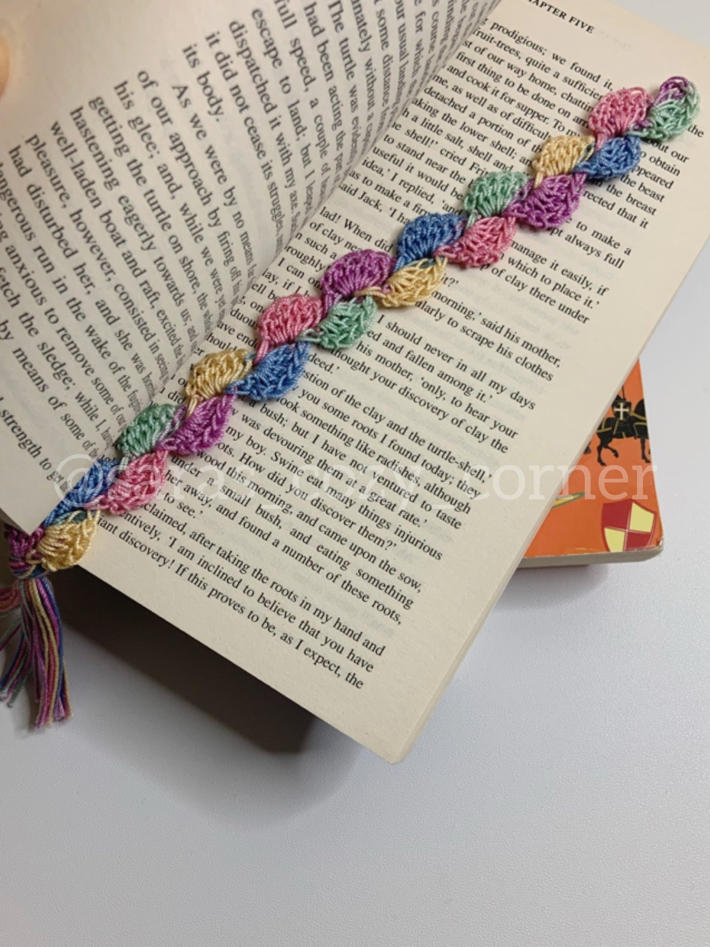 Elegant lace bookmark