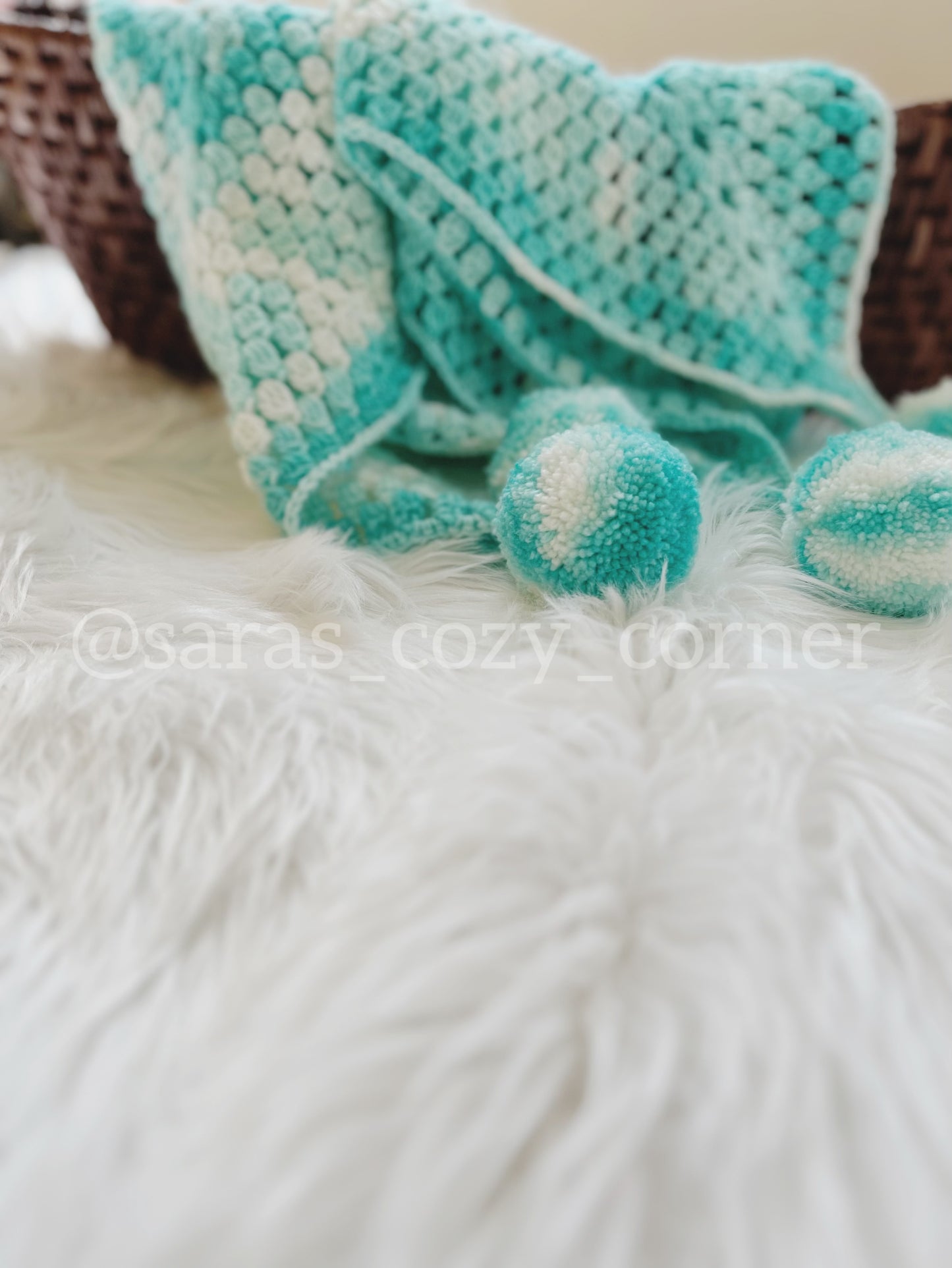 The Twinkle Star Snuggle baby blanket mint