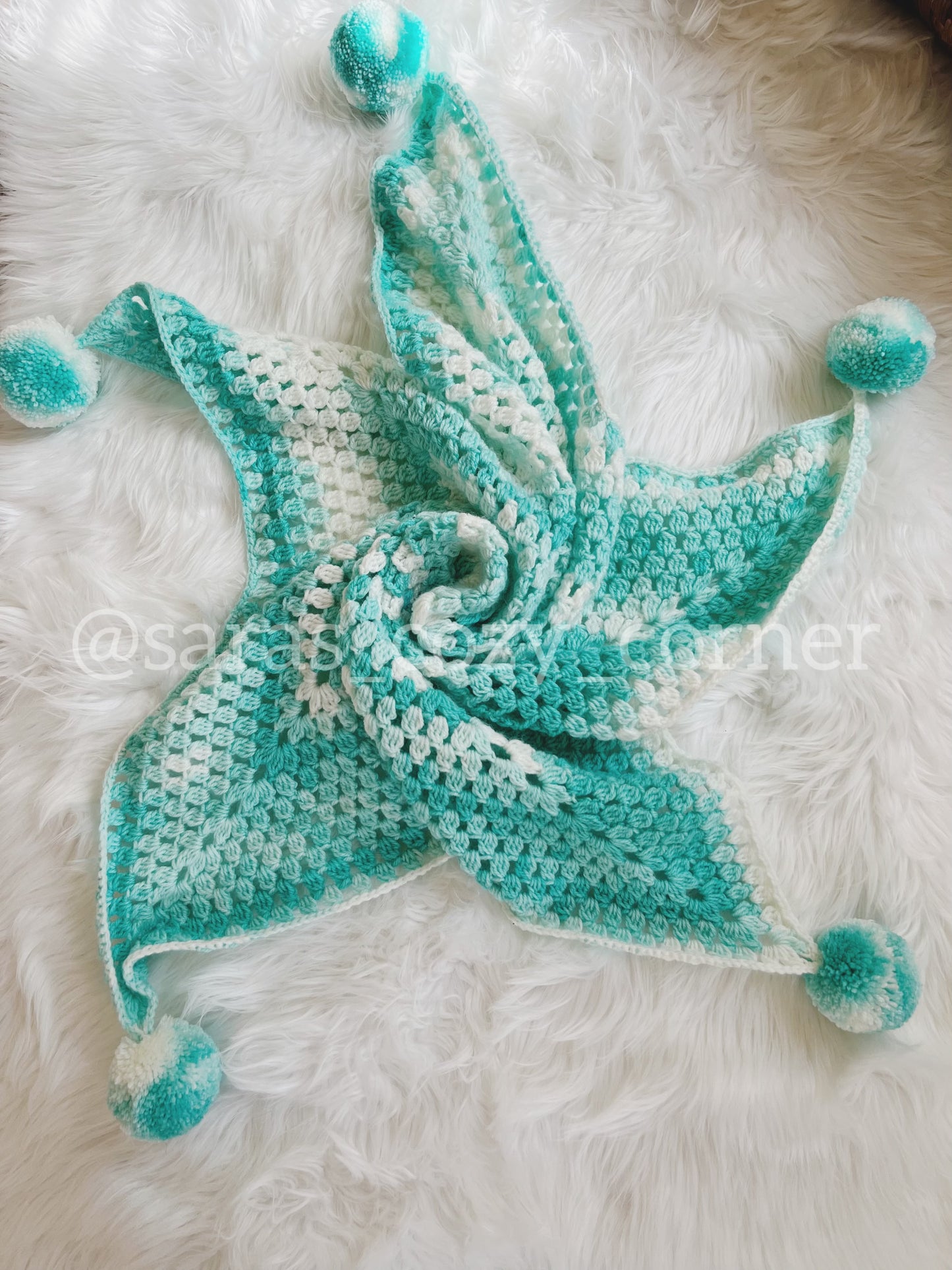 The Twinkle Star Snuggle baby blanket mint