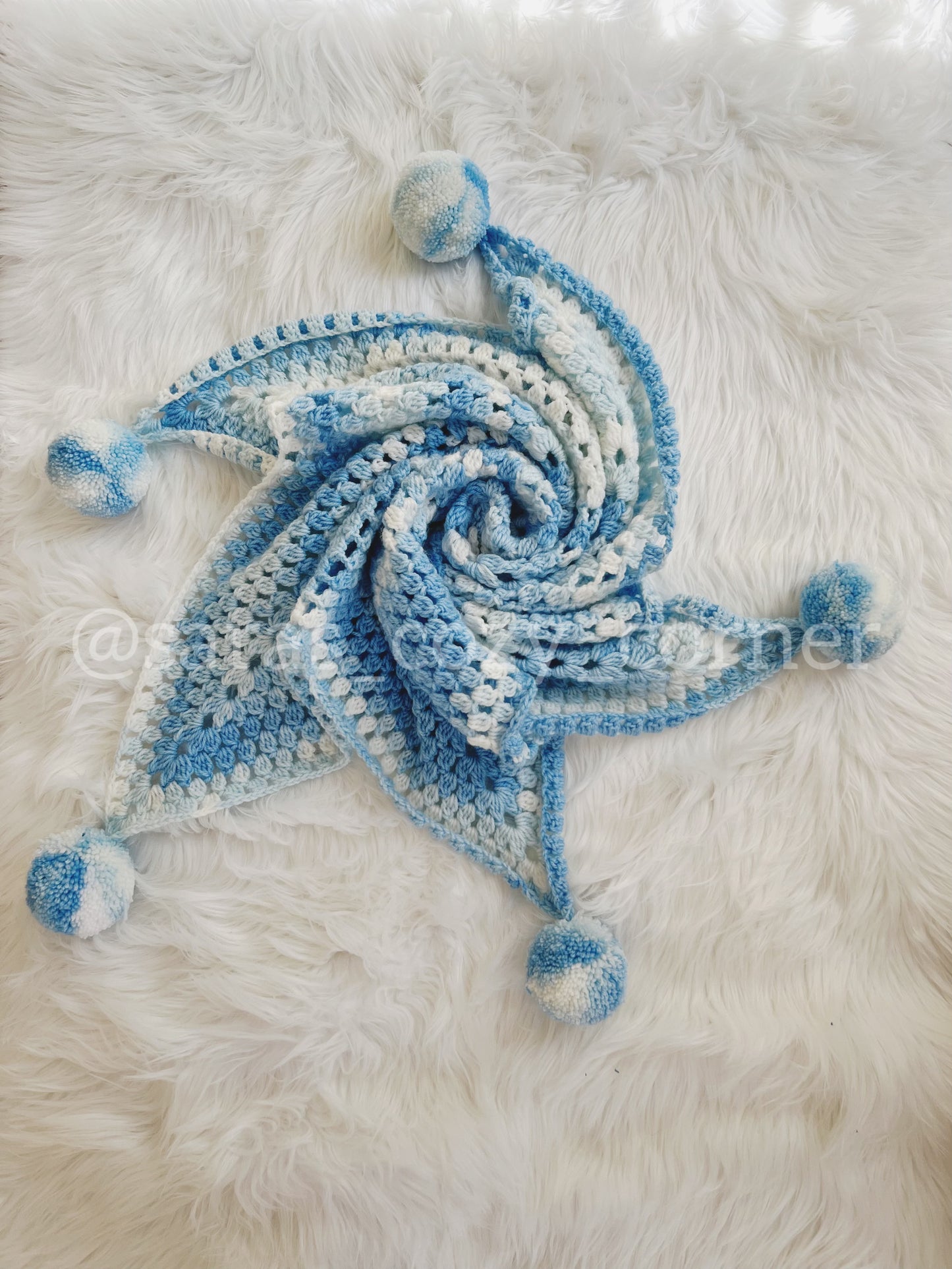 The Twinkle Star Snuggle baby blanket blue