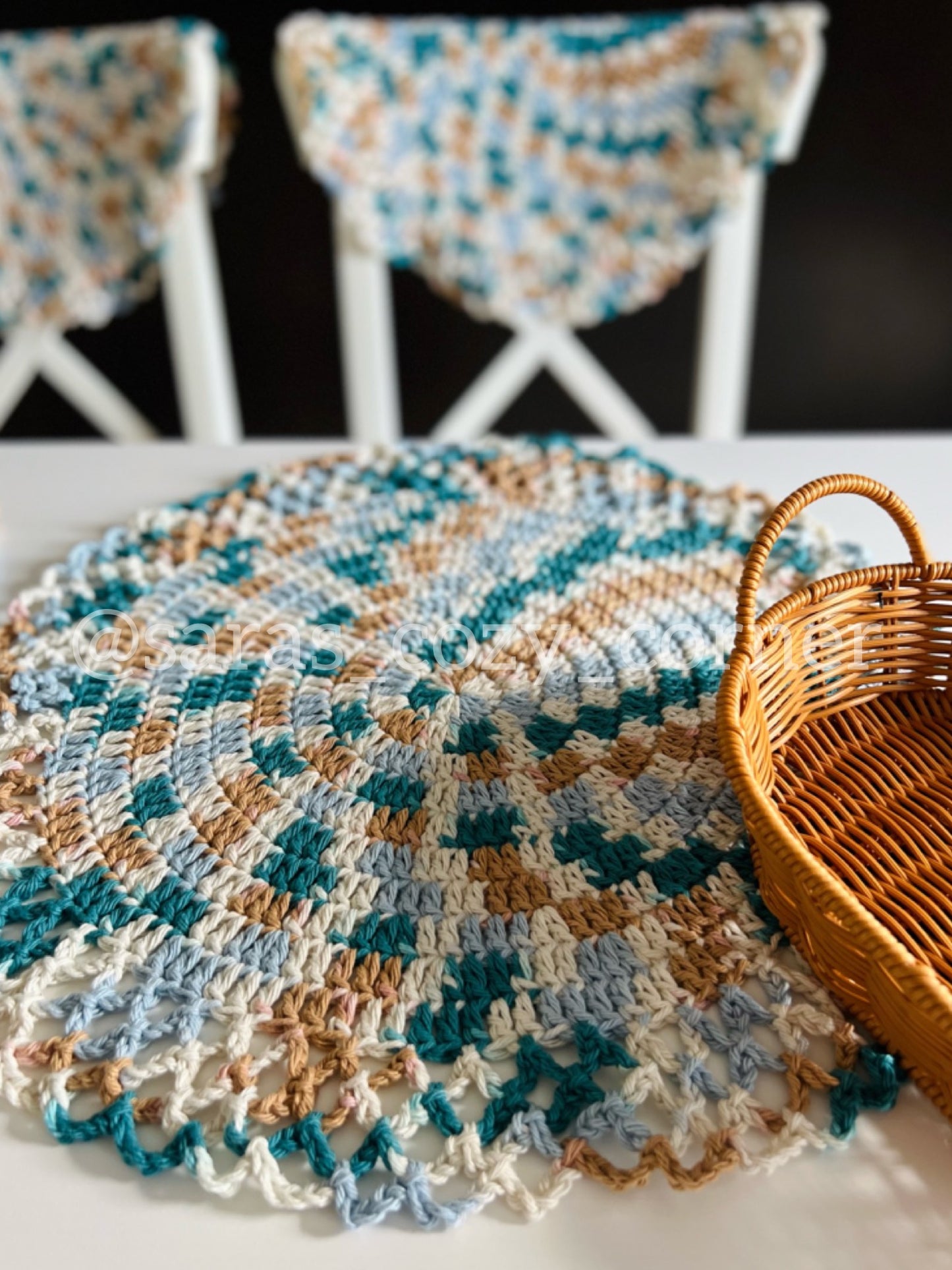 By The Sea lace border crochet placemat