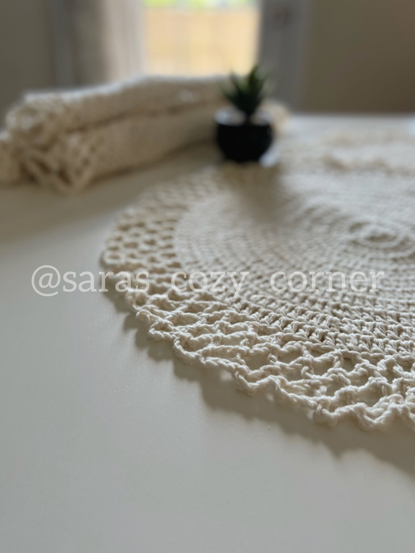 Elegant lace border crochet off white placemat