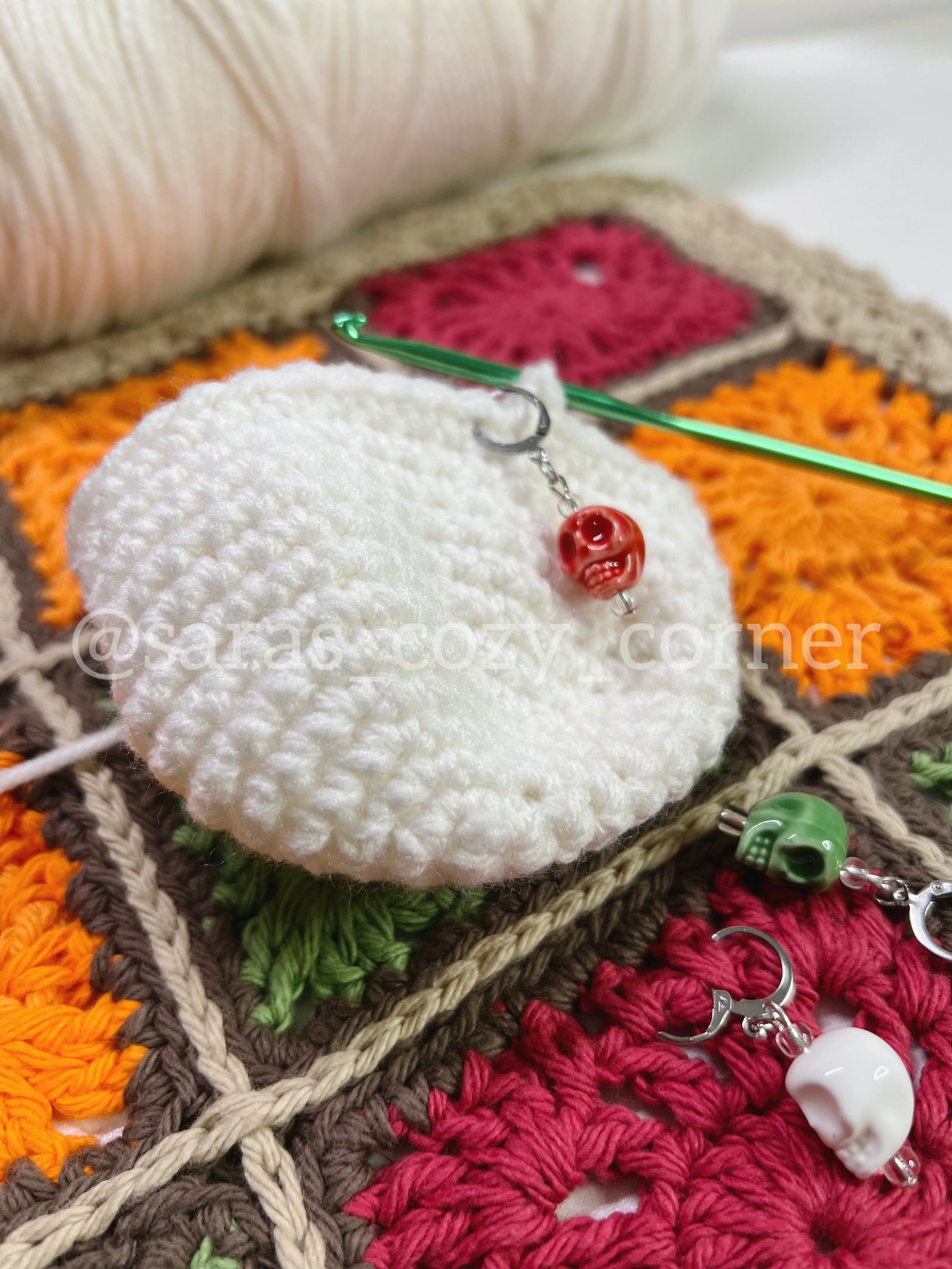 multicolor skulls stitch markers