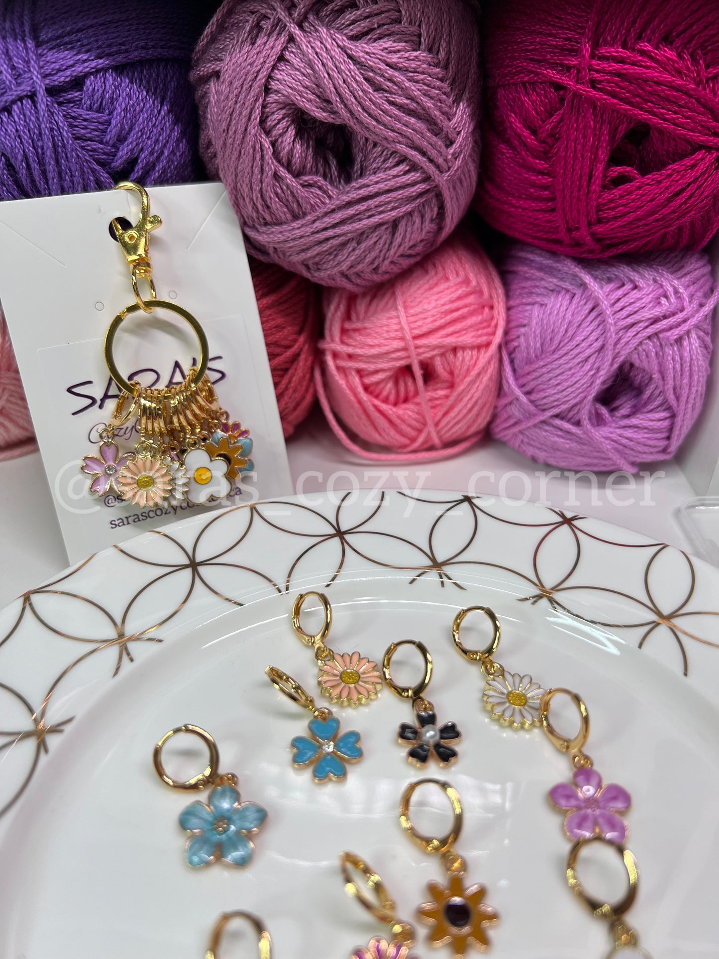 Flowers & Daisies Stitch Markers Set